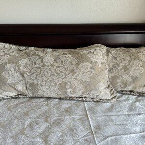 Royal Velvet  Luxury King Size Pillow Cases Set of 2  Exclusive Decoration